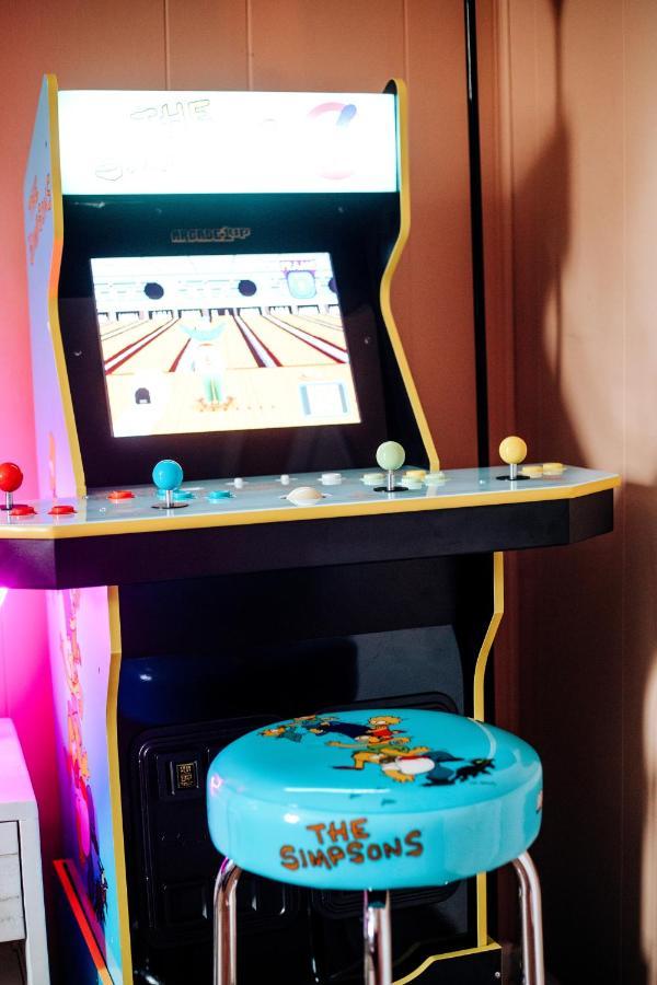 Giggling Creek Cottage - Bedjet! King Sized! Gazebo, 45 Acres, Arcades, Nintendo, More Henry Ngoại thất bức ảnh